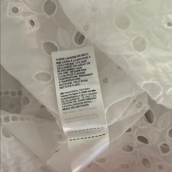 Chico’s Women's White Eyelet Embroidered Blouse 100% Cotton Small - Picture 4 of 6